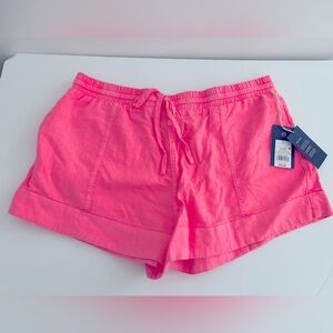 Universal Thread Womens shirts.  Smoke and pet free.  New with tags.